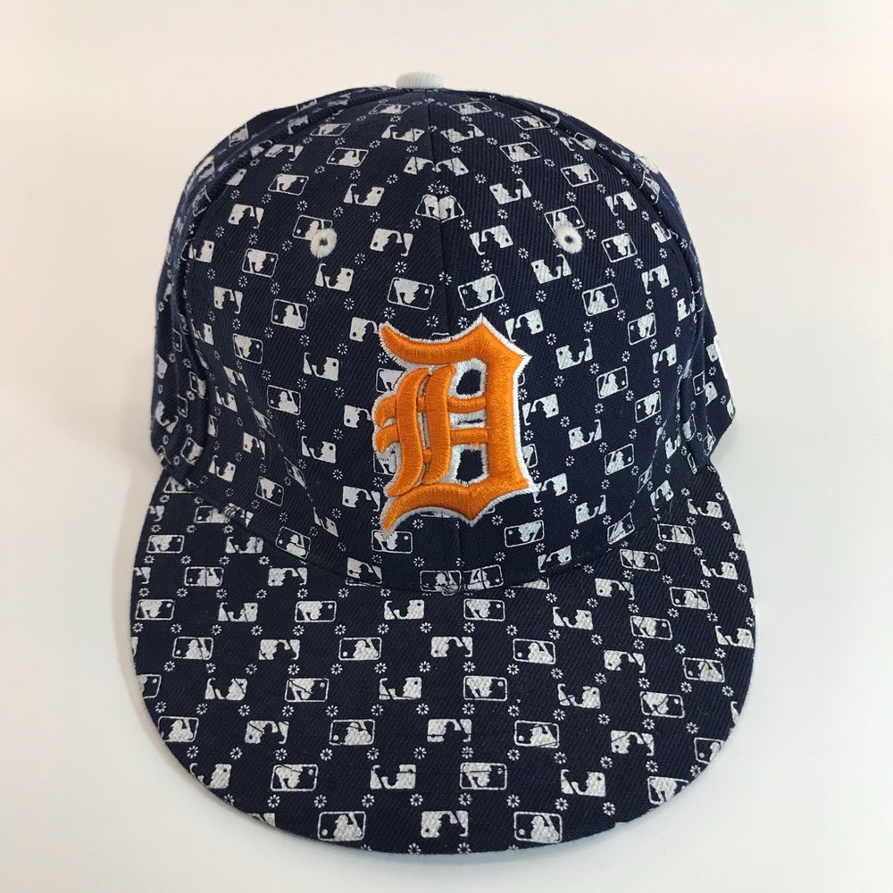Detroit Tigers Hat MLB Logo Fitted 6 3/4